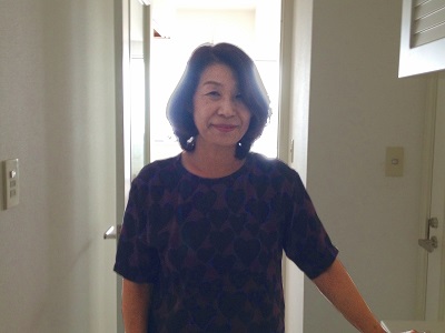 何年も前から、ご依頼いただいている リピーターのお客様(妹様)より ご紹介をいただきました。  作業内容は、テーブルやソファーや お布団などの不用品片付け (軽トラパック)でのご依頼でした。  「妹がいつもよくしてもらっているから、 頼んでみたらと言われて　早速、 お願いさせていただきました。」  作業当初から、妹様と同じように 笑顔で対応していただき  作業後には冷たい飲み物の差し入れに、 写真撮影のご協力まで していただきありがとうございました。     「次回は、別の場所になりますが、 もっと量もたくさんあるので ご相談させていただきます」  と次回のご相談までして いただきました。  その際は、ぜひお力にならせて いただければと思っておりますので よろしくお願いいたします。  ご姉妹様からのご紹介と、 次のご相談までしていただいて  当社の作業に信頼をもっていただき 嬉しい気持ちいっぱいで  次のお客様のところへ 向かいさせていただきました！    【便利屋】暮らしなんでもお助け隊 福岡茶山店のお電話 番号は、電話無料のフリーダイヤル 0120-263-101 です。  今すぐお電話下さい。  お電話お待ちしております。